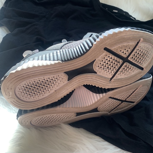 Puma - Picture 5 of 6